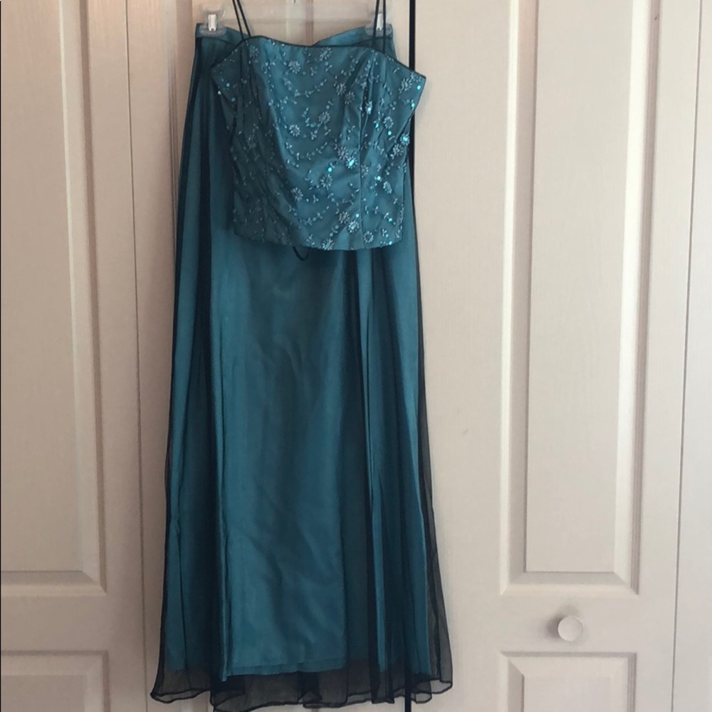 Two-Piece Sequin Lace-Up Bodice Prom Dress
